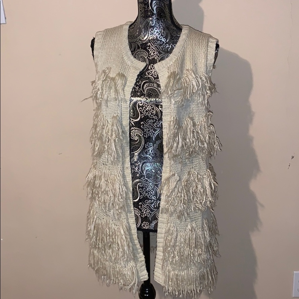 Knit fringe style vest